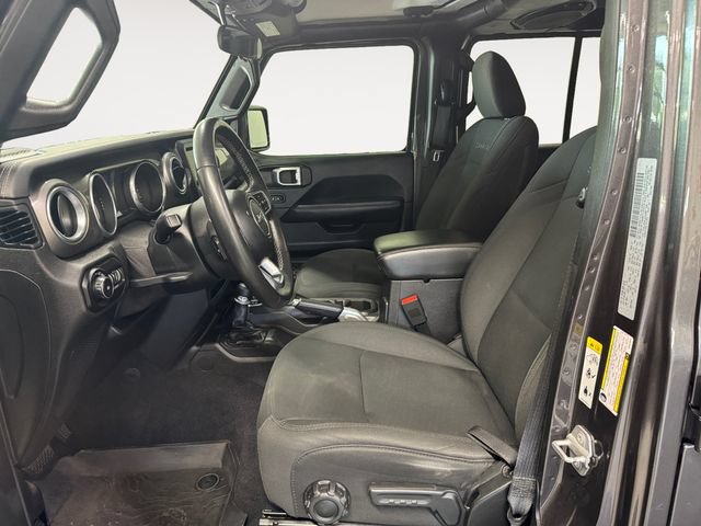 Used 2018 Jeep Wrangler Unlimited Sahara AWD/4WD image 7