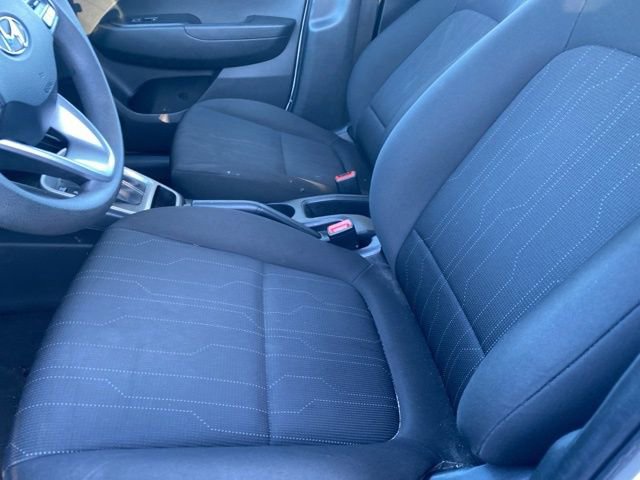 Used 2021 Hyundai Venue SE image 14