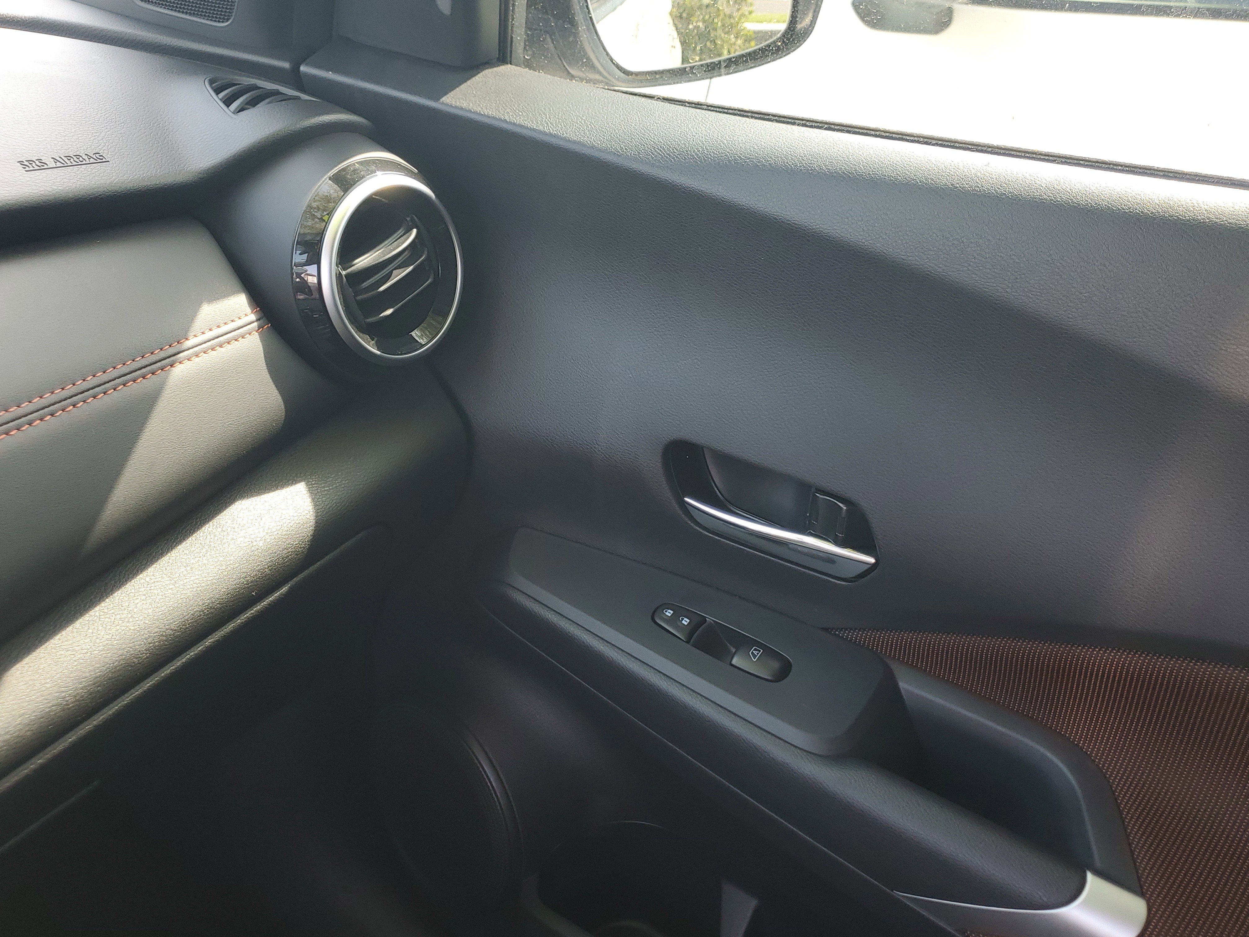 Certified 2024 Nissan Kicks SR image 29