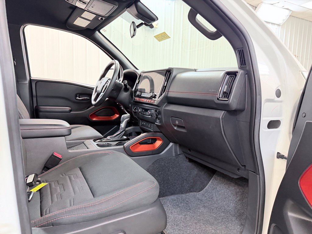 Used 2025 Nissan Frontier PRO-4X w/ Pro Convenience Package AWD/4WD image 38
