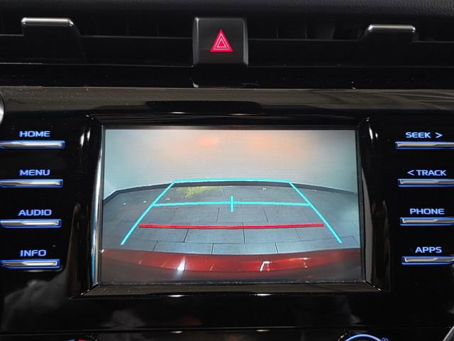 Used 2018 Toyota Camry SE image 19