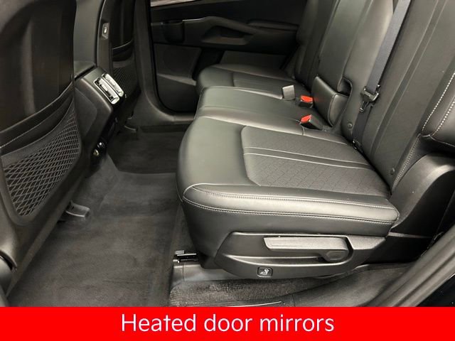 Used 2023 Kia Sorento S image 23