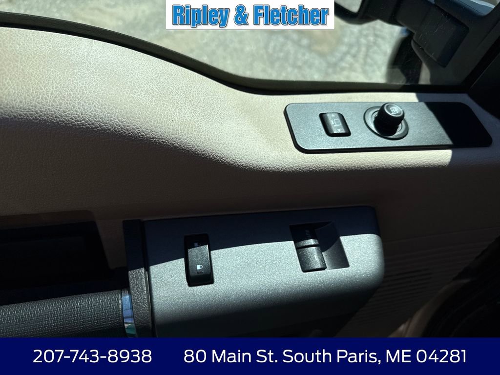 Used 2012 Ford F250 XLT w/ XLT Value Pkg image 13