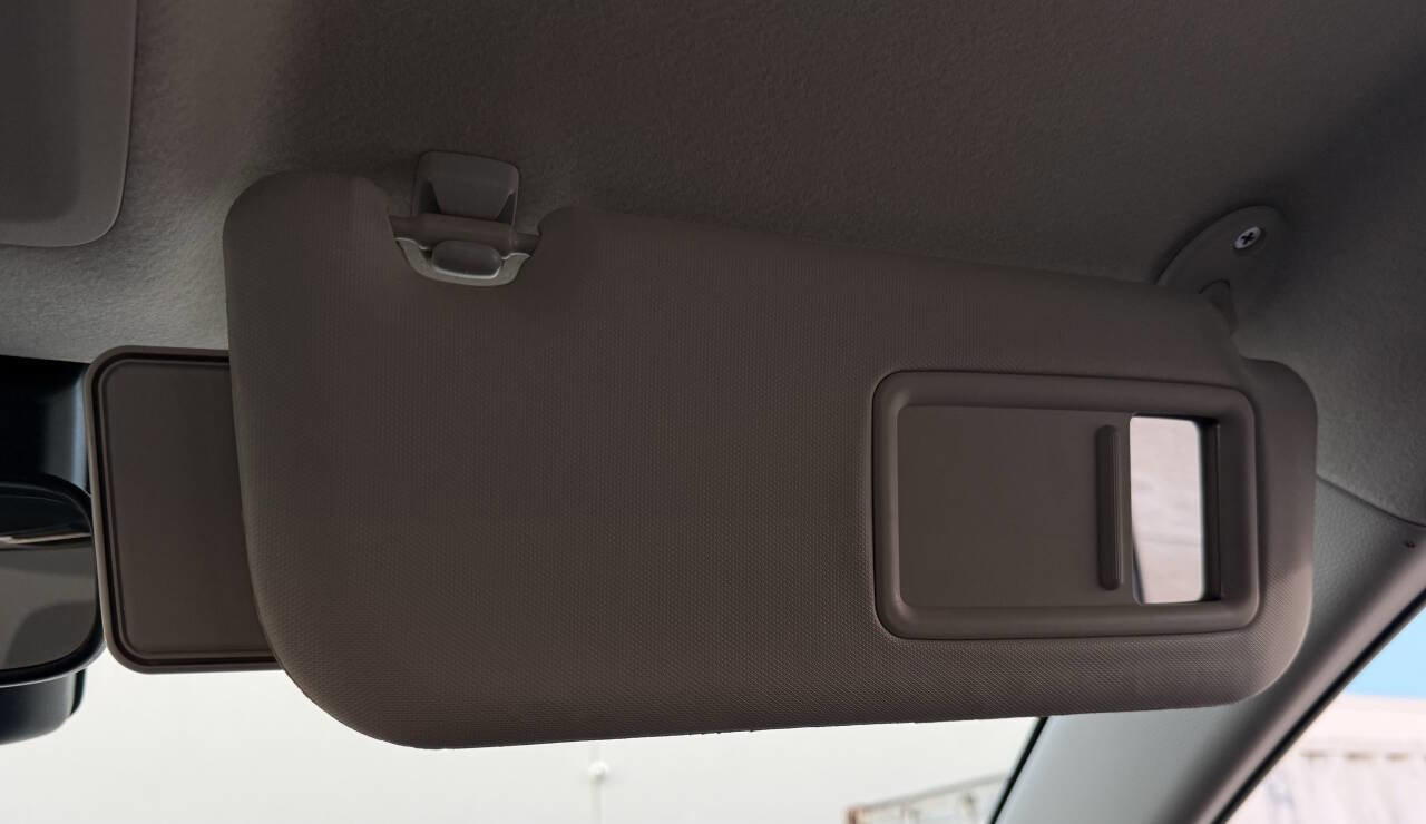 Used 2023 Toyota Corolla LE image 38