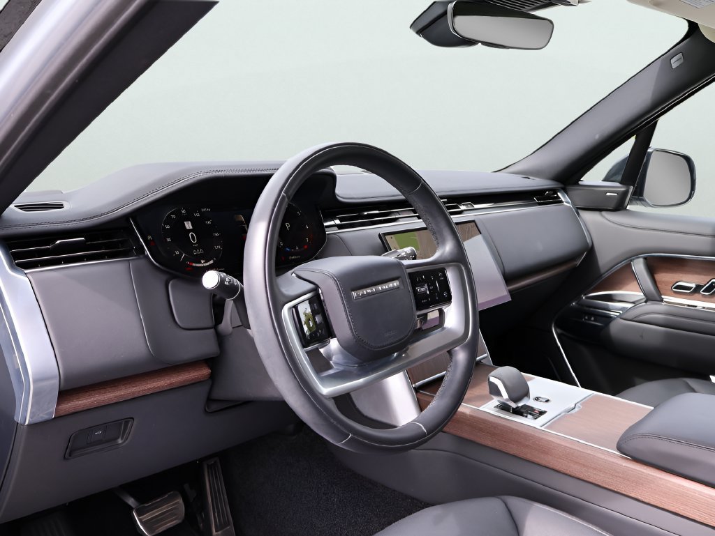 Certified 2024 Land Rover Range Rover SE AWD/4WD image 17