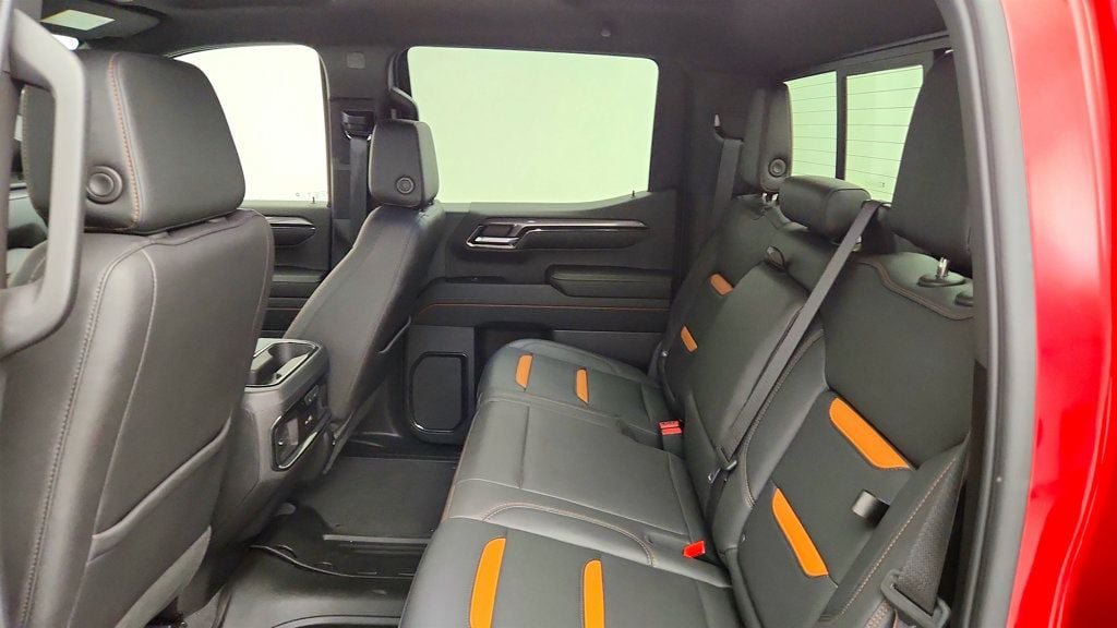 Used 2023 GMC Sierra 1500 AT4 w/ AT4 Premium Package AWD/4WD image 19