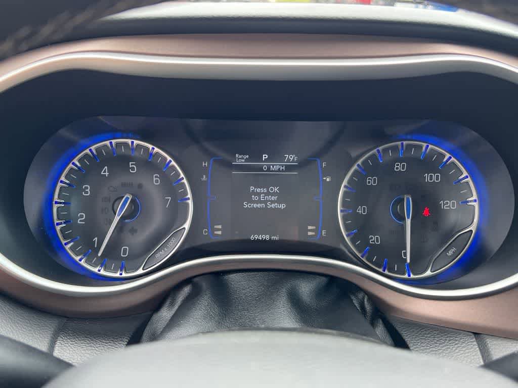 Used 2022 Chrysler Voyager LX FWD image 26