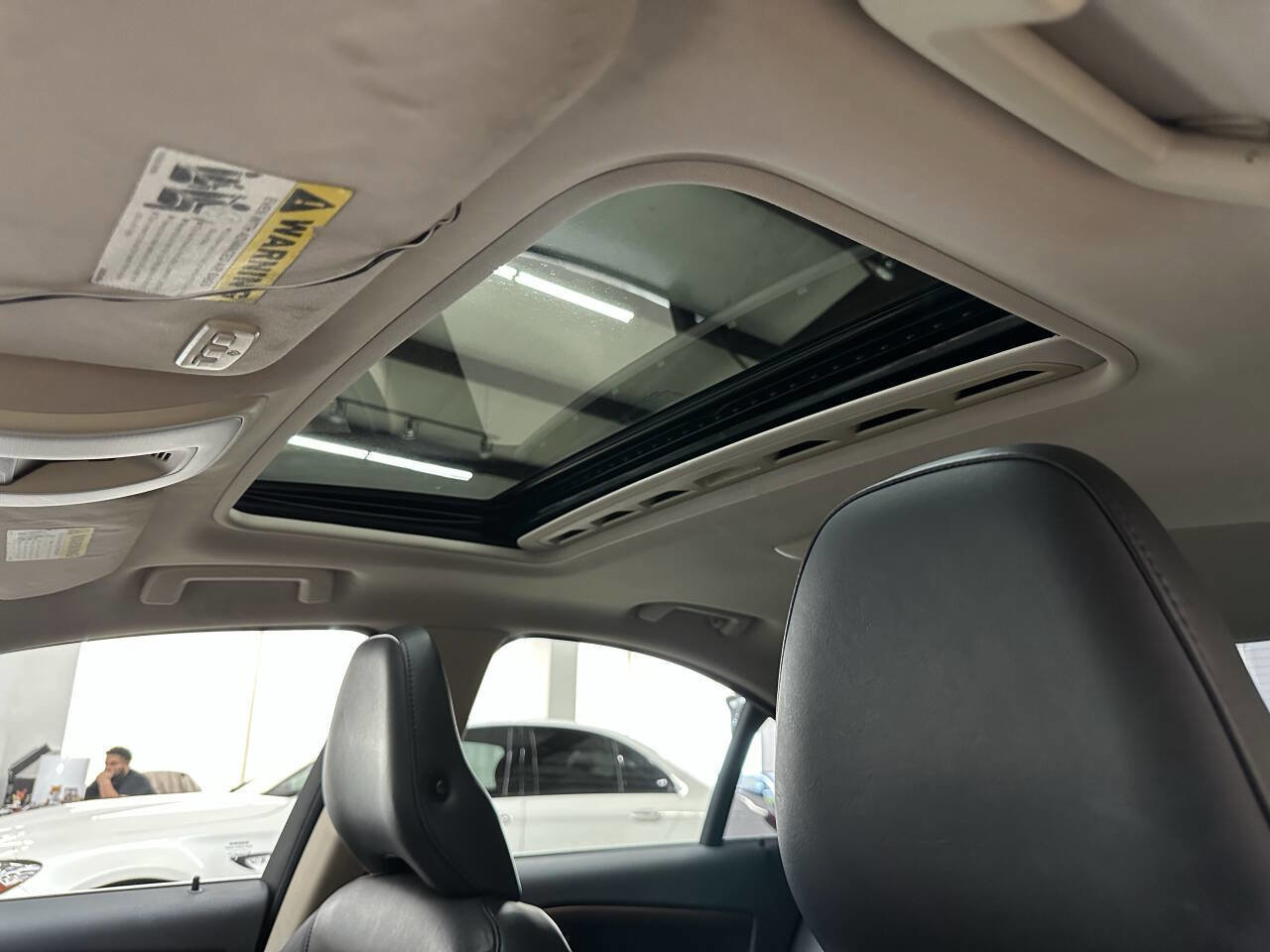 Used 2009 Volvo S80 3.2 image 28