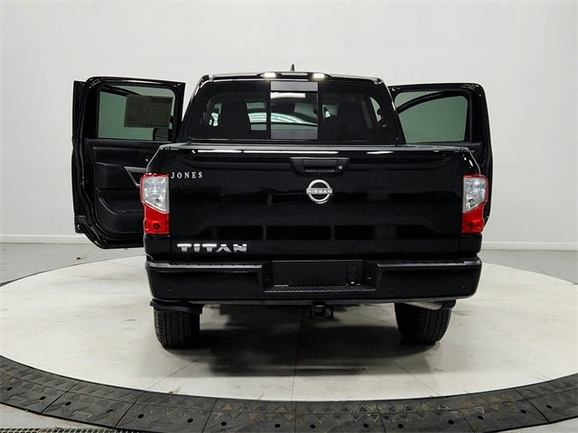 Used 2024 Nissan Titan SV w/ Accessory Utility Package image 14
