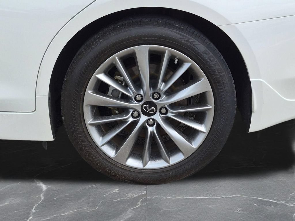 Certified 2022 INFINITI Q50 Luxe w/ Cargo Package AWD/4WD image 33