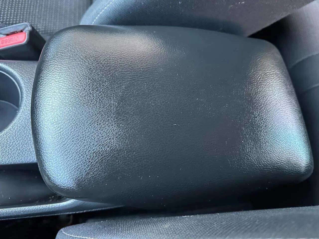 Used 2017 Nissan Sentra S image 12