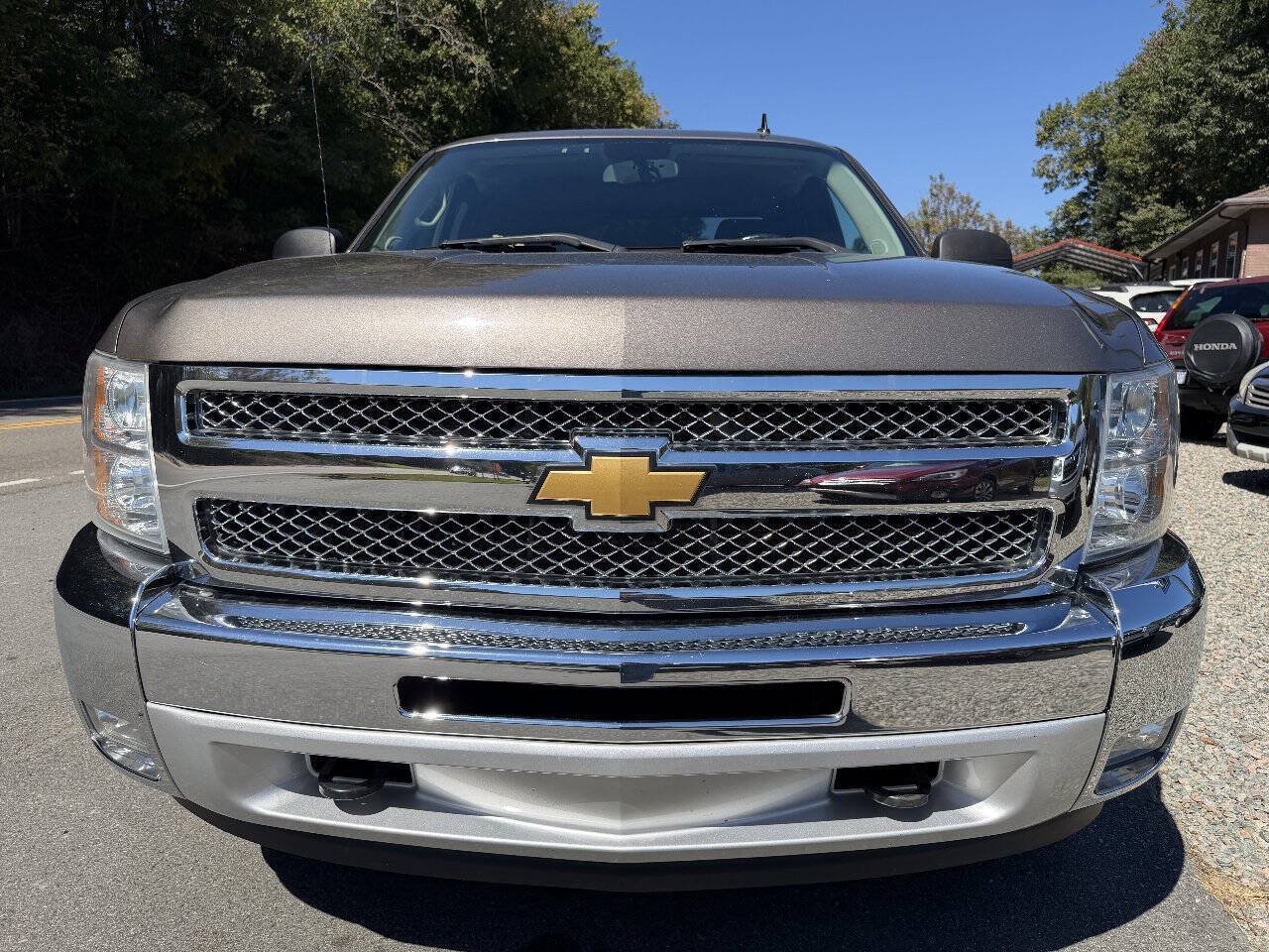 Used 2013 Chevrolet Silverado 1500 LT w/ All-Star Edition AWD/4WD image 2