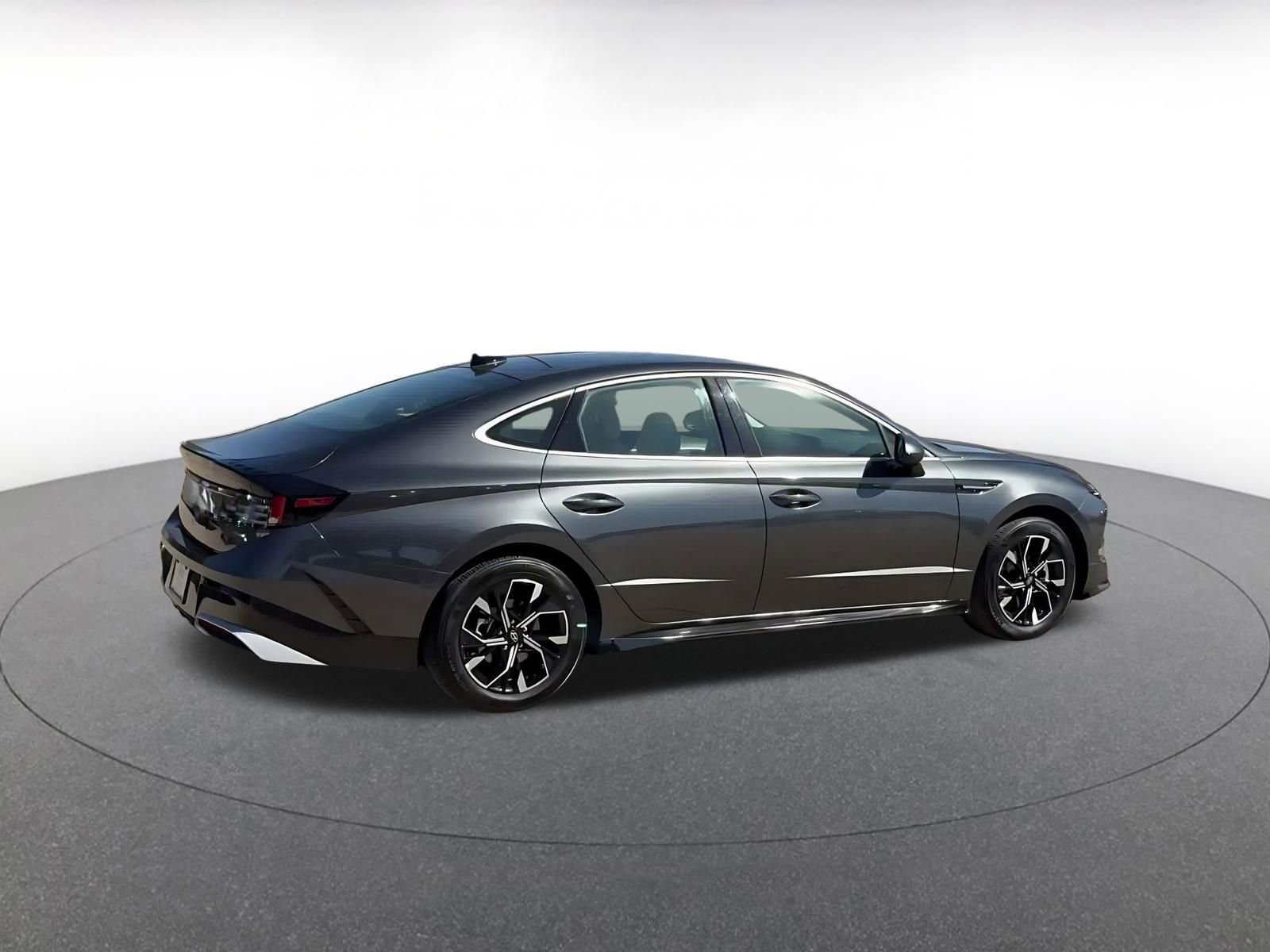 Used 2025 Hyundai Sonata SEL image 15