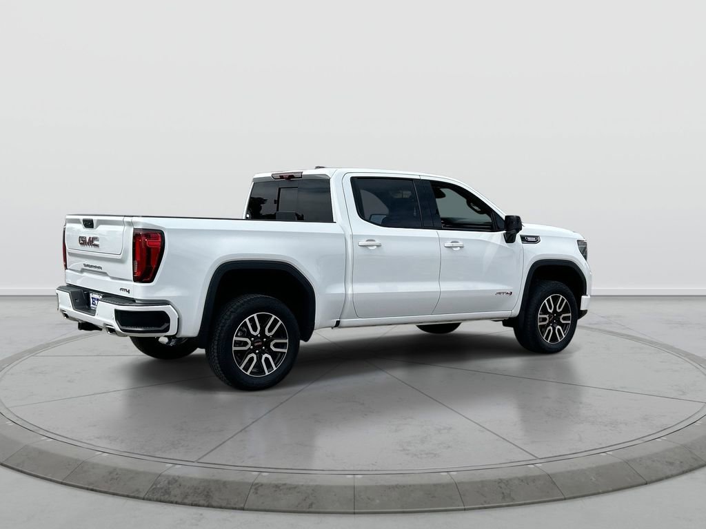 Used 2025 GMC Sierra 1500 AT4 w/ AT4 Premium Package AWD/4WD image 8