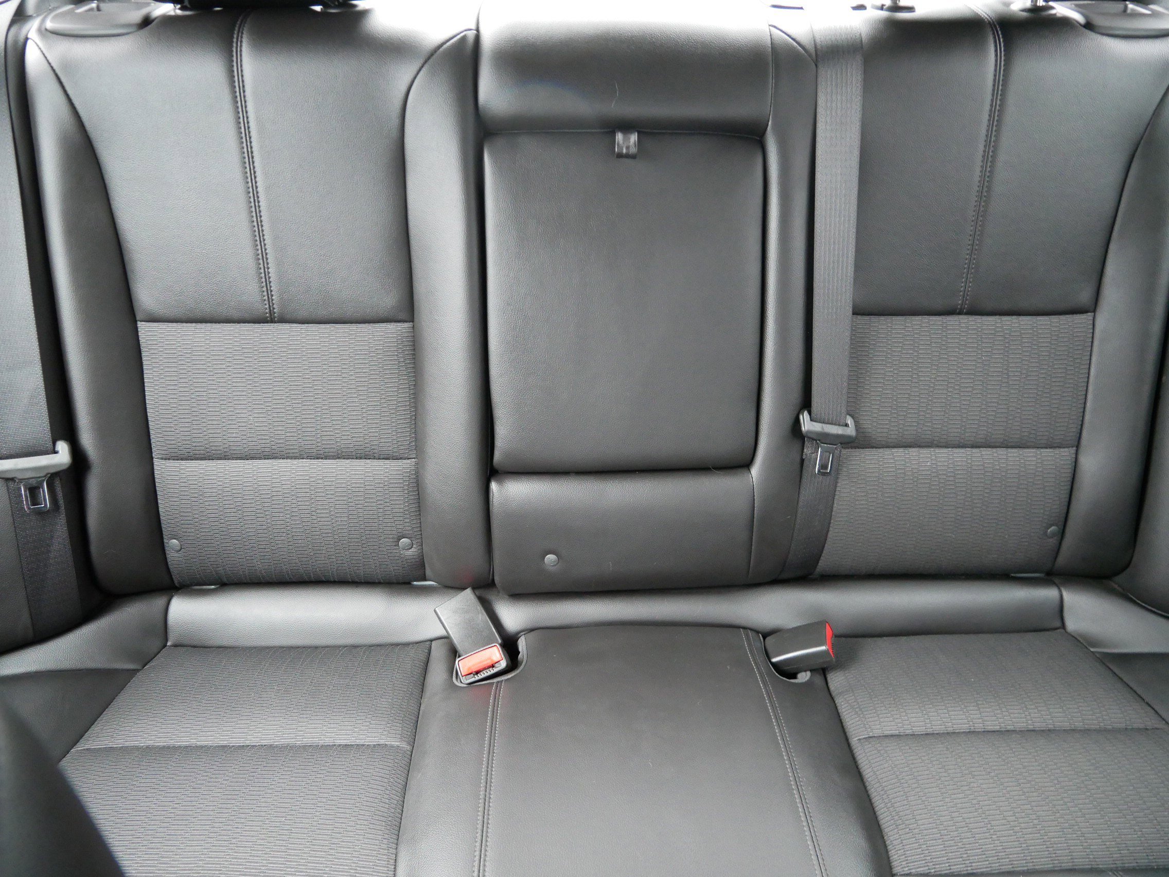 Used 2017 Chevrolet Impala LT FWD image 13