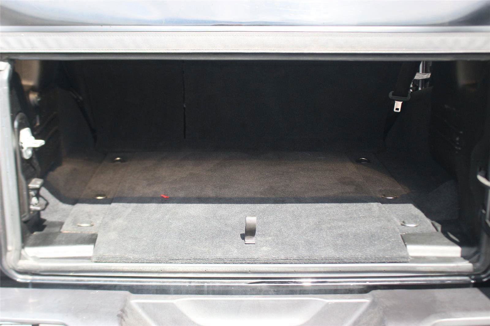 Used 2018 Jeep Wrangler Unlimited Rubicon w/ Cold Weather Group image 11