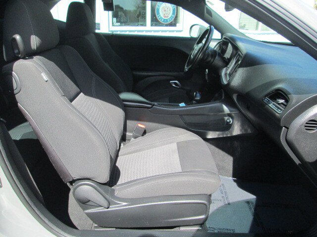 Used 2019 Dodge Challenger SXT w/ Blacktop Package RWD image 10