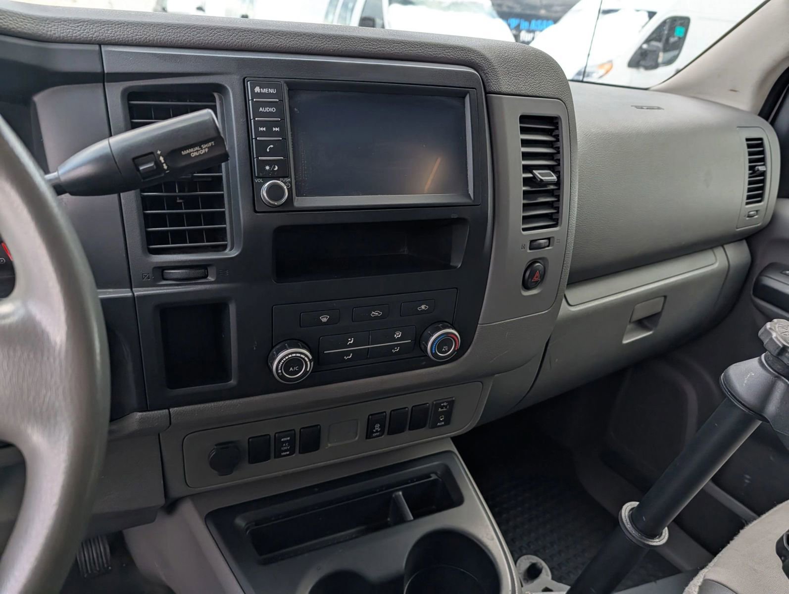 Used 2020 Nissan NV 2500 SV image 13