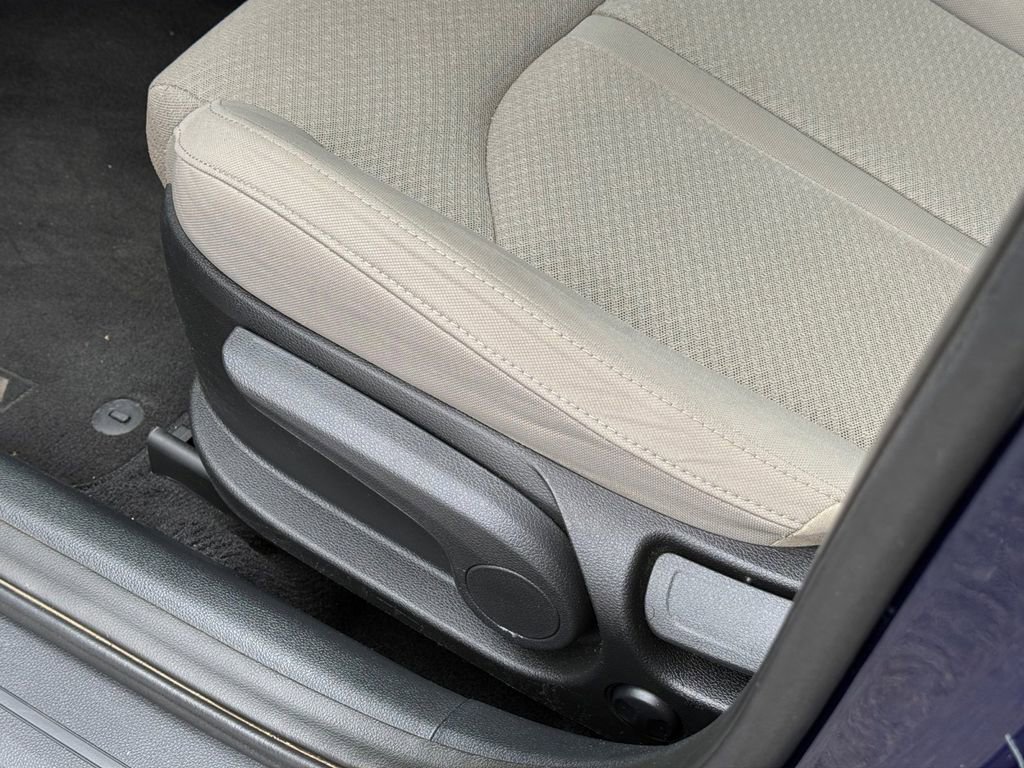 Used 2016 Kia Optima LX image 15