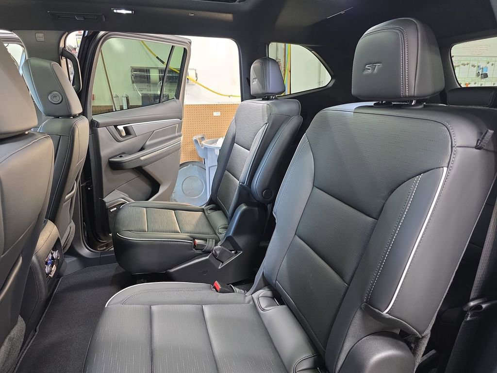 New 2026 Buick Enclave Sport Touring w/ Power Package AWD/4WD image 16