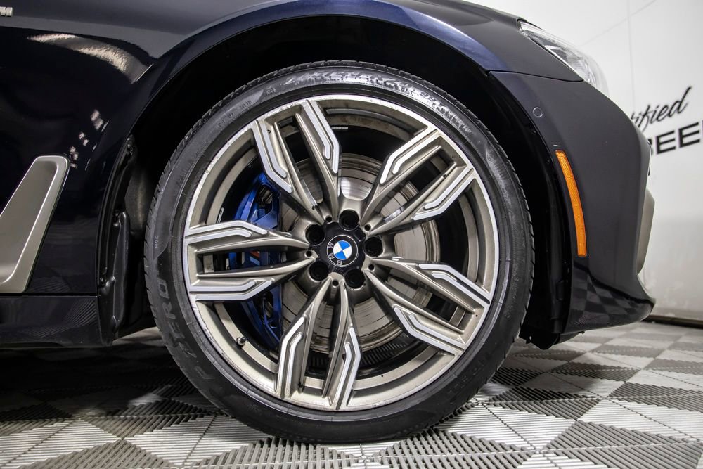 Used 2019 BMW M760i xDrive w/ Luxury Rear Seating Package AWD/4WD image 39