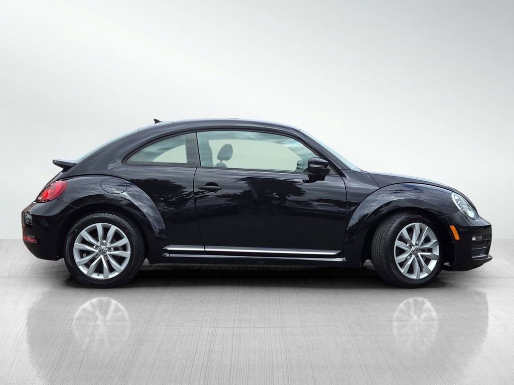 Used 2017 Volkswagen Beetle 1.8T S FWD image 4
