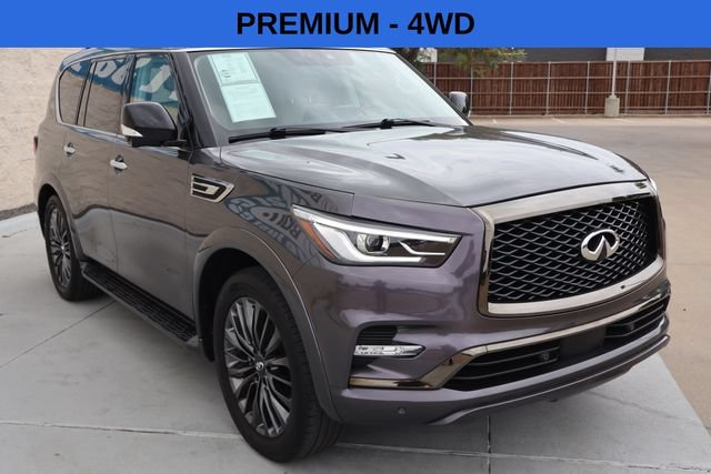 Used 2023 INFINITI QX80 Premium Select w/ All-Season Package AWD/4WD image 3