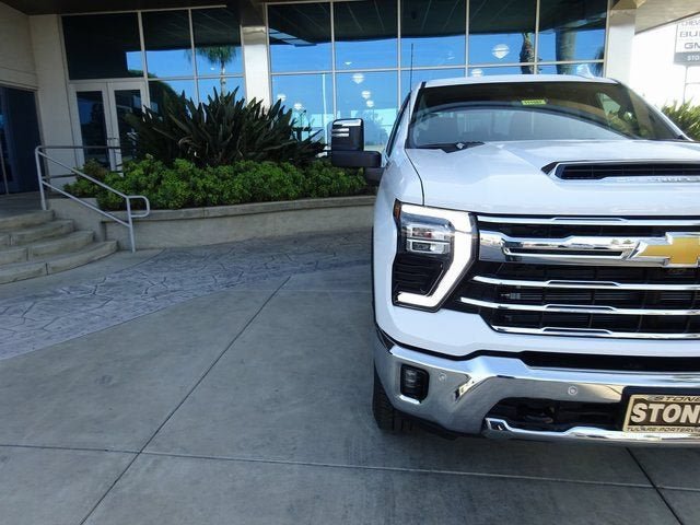 New 2026 Chevrolet Silverado 2500 LTZ w/ LTZ Premium Package AWD/4WD image 30