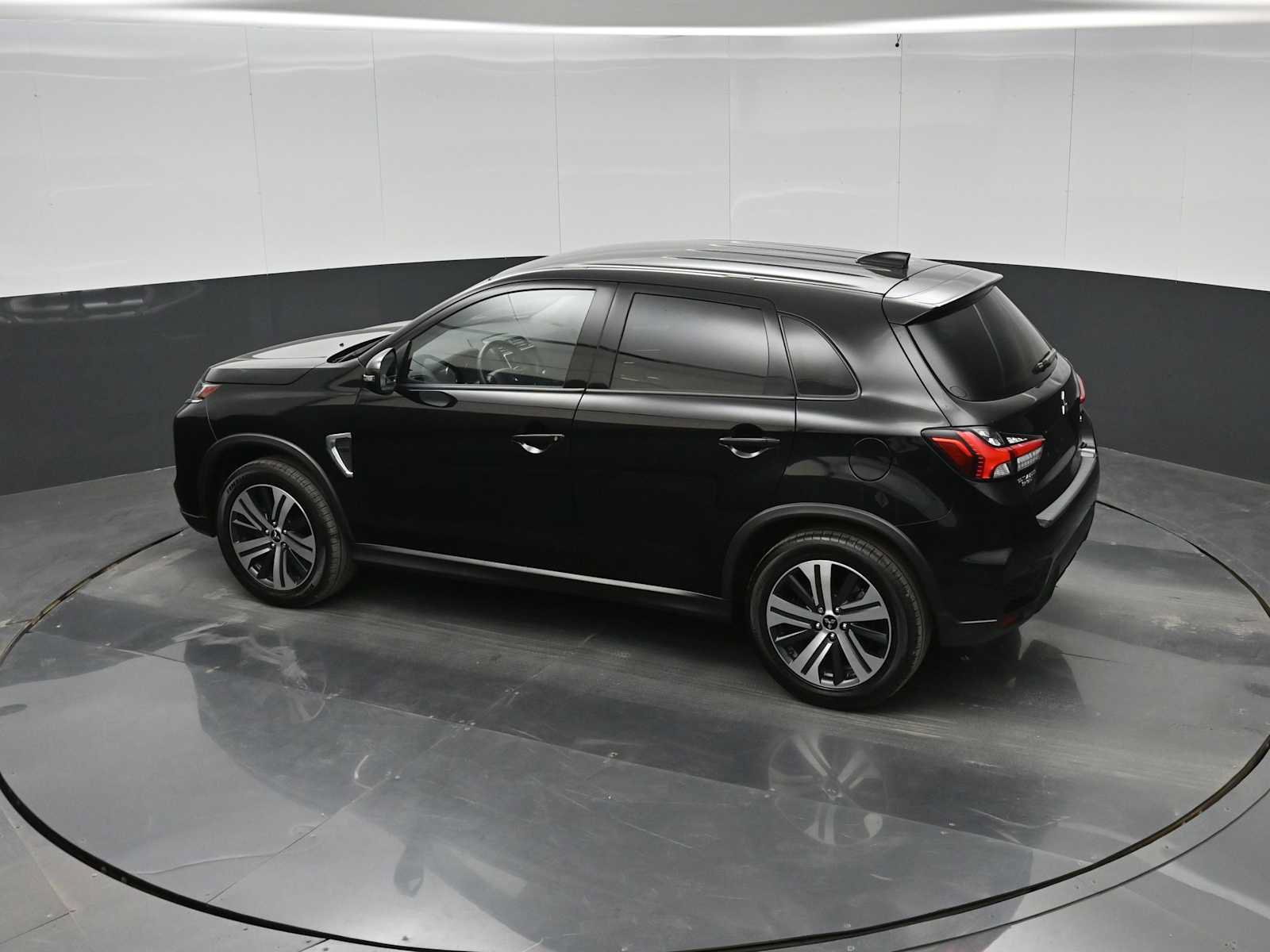 Used 2022 Mitsubishi Outlander Sport SE FWD image 29