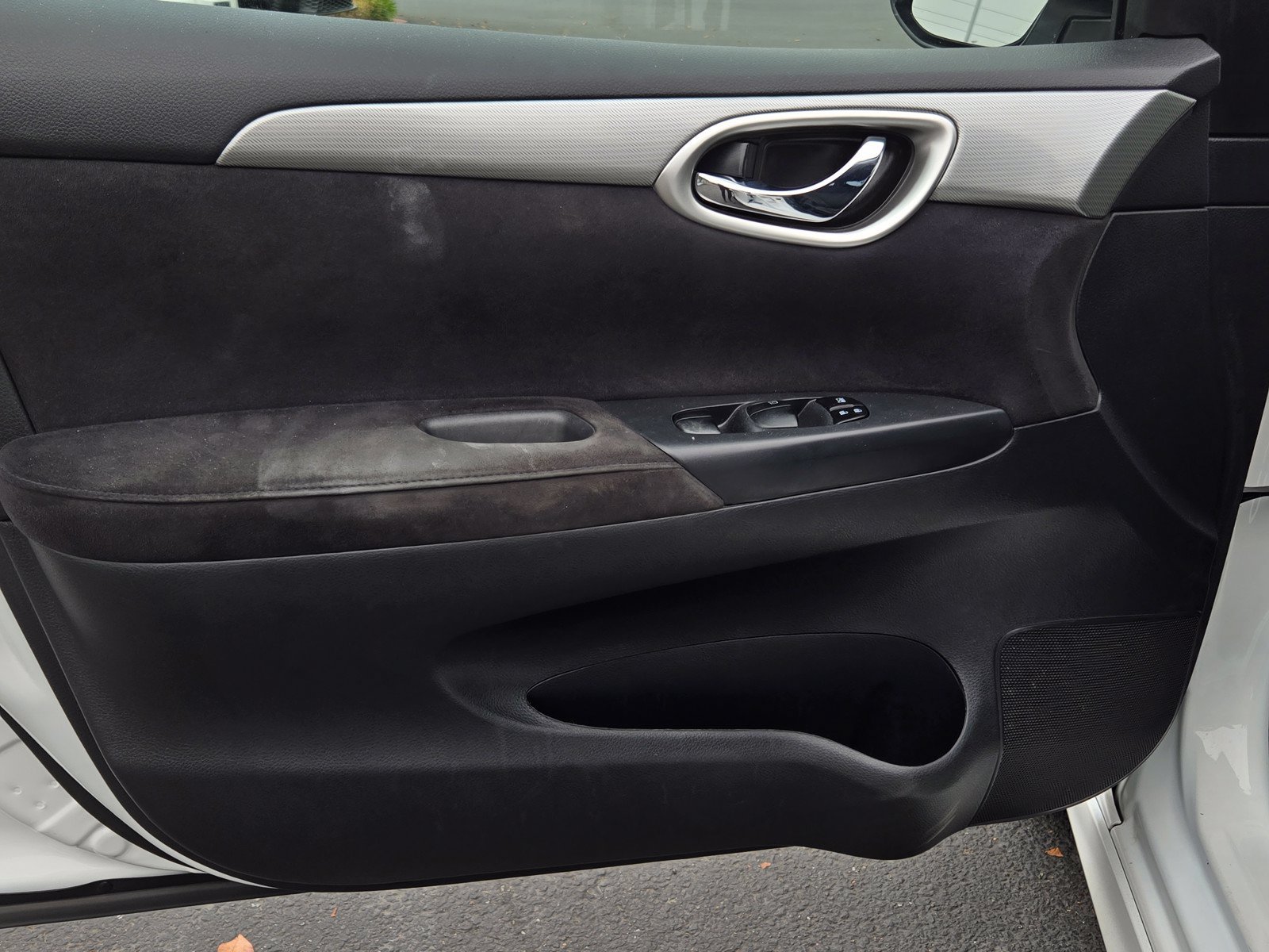 Used 2015 Nissan Sentra FWD image 8