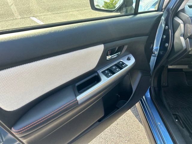 Used 2016 Subaru Crosstrek 2.0i Premium w/ Moonroof Package AWD/4WD image 17