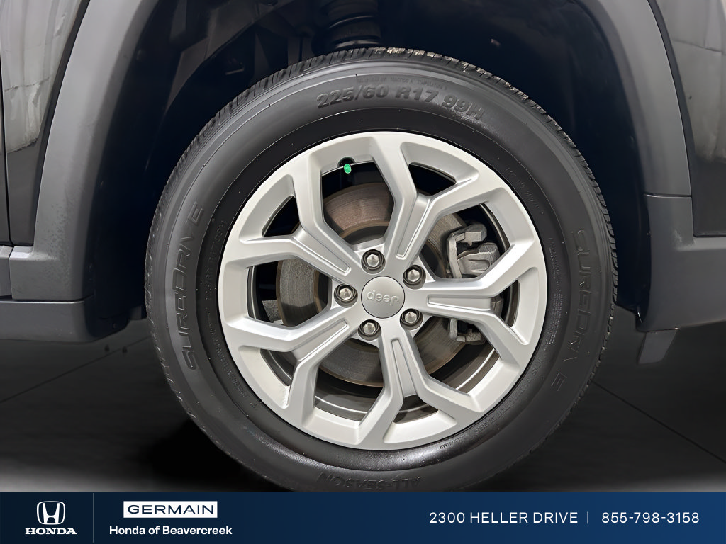Used 2024 Jeep Compass Latitude AWD/4WD image 27