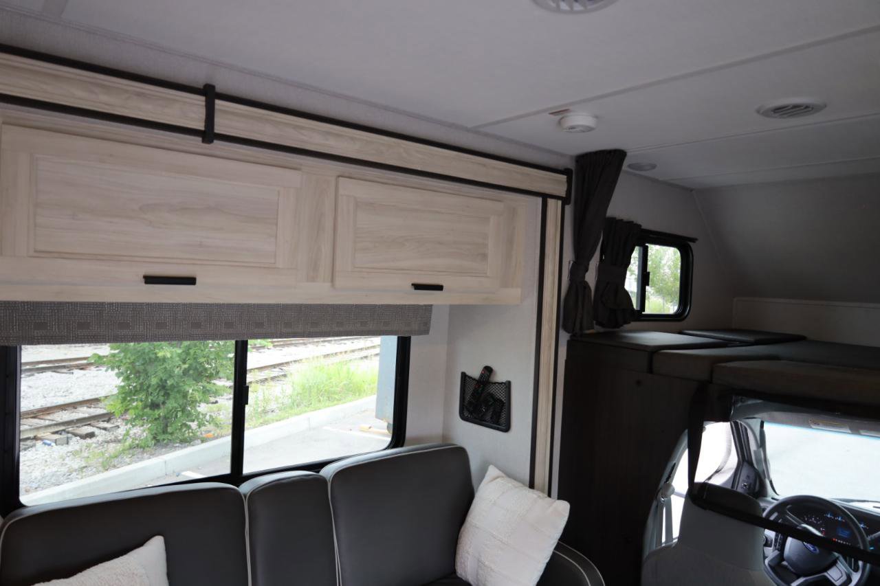 Used 2022 Ford E-450 and Econoline 450 Super Duty w/ Motorhome Prep Package RWD image 26