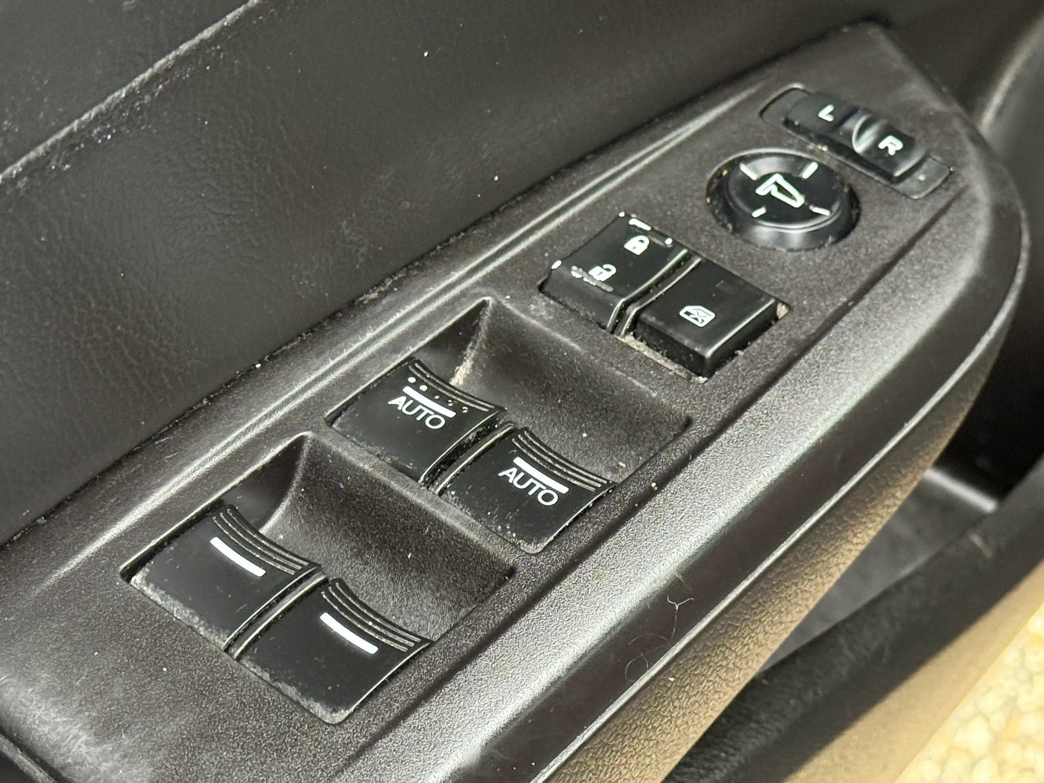 Used 2013 Acura ILX w/ Technology Package FWD image 24