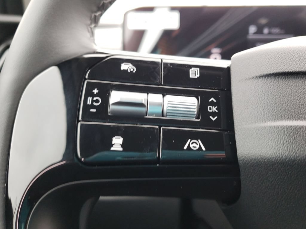 New 2026 Kia Sorento S FWD image 13