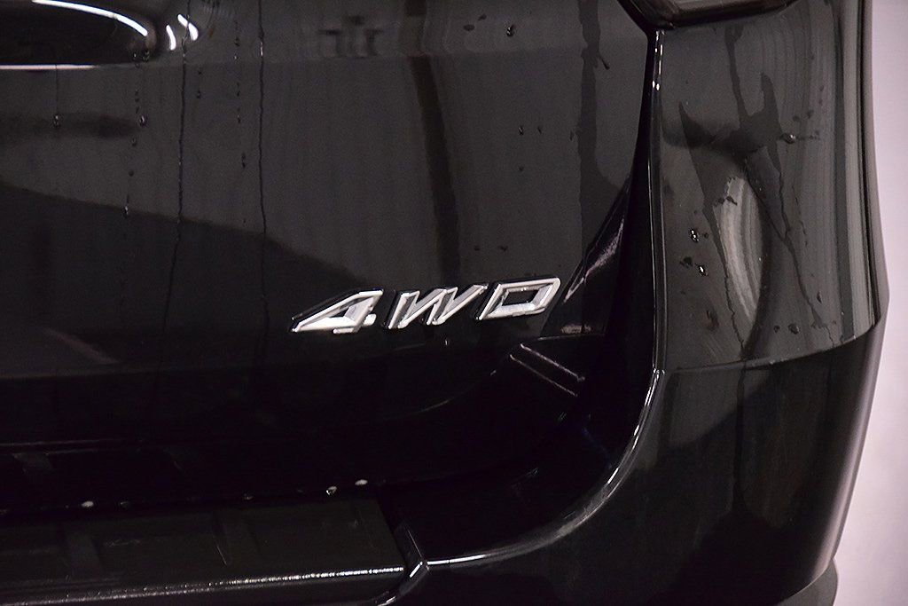 Used 2025 Ford Explorer ST-Line image 12