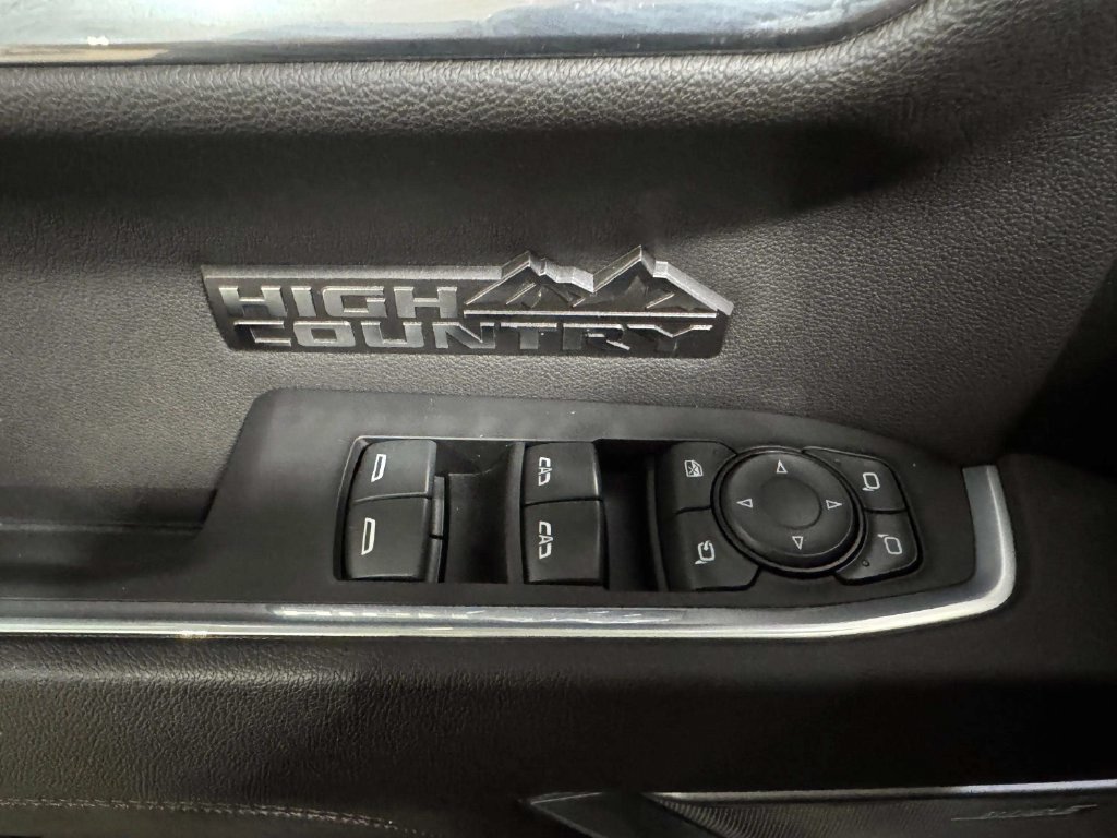Used 2023 Chevrolet Silverado 1500 High Country w/ Technology Package AWD/4WD image 20