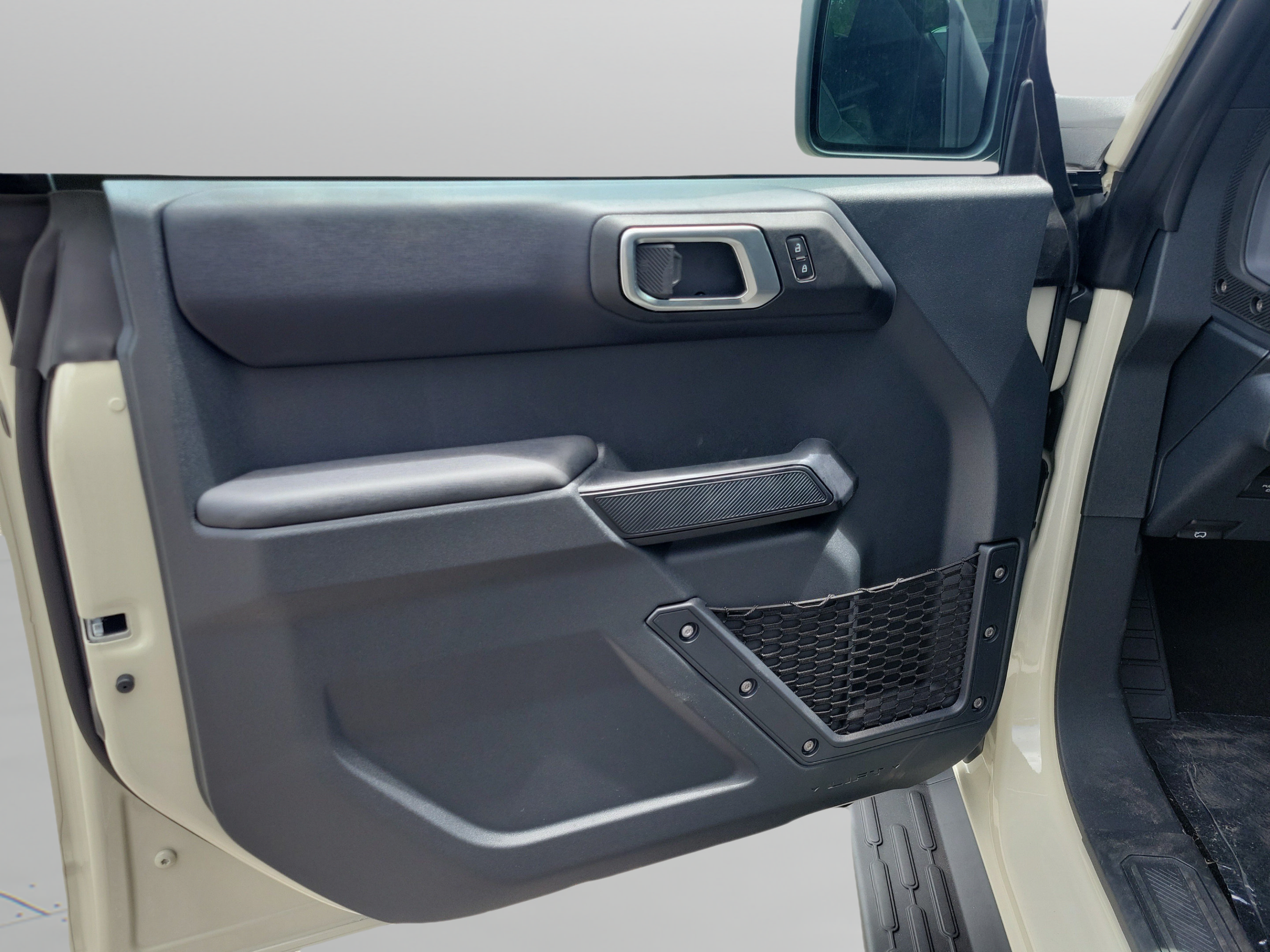 New 2026 Ford Bronco Outer Banks AWD/4WD image 14