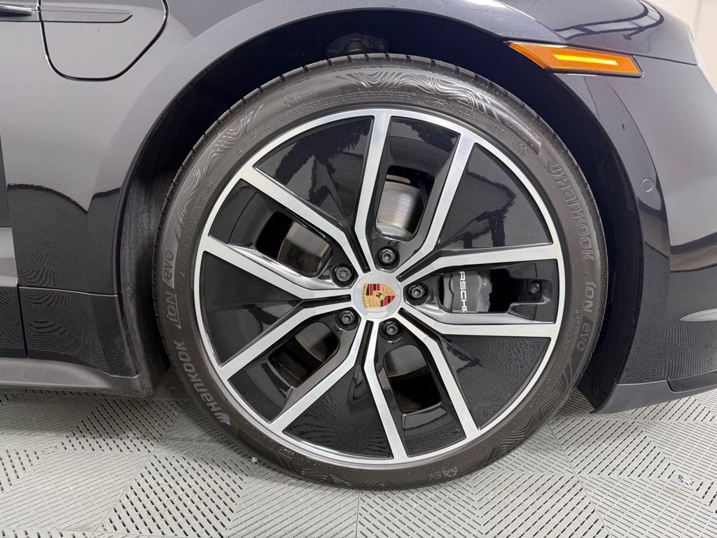 New 2026 Porsche Taycan RWD image 14
