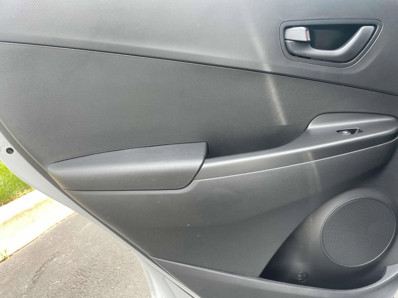 Used 2020 Hyundai Kona SE FWD image 11
