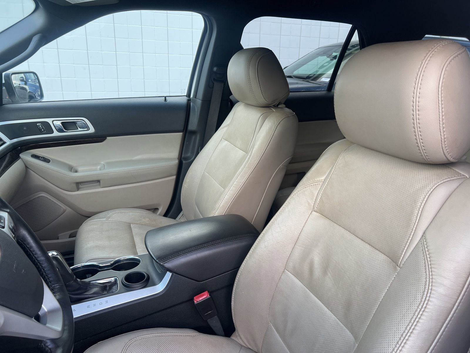 Used 2015 Ford Explorer Limited w/ Equipment Group 301A FWD image 8