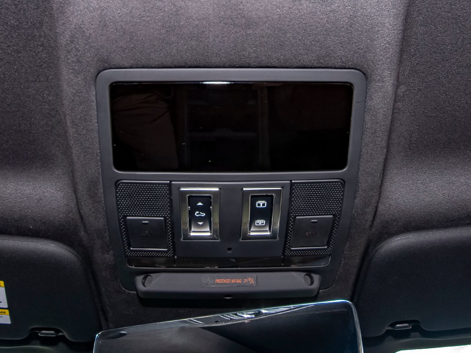 New 2026 Land Rover Defender 110 X AWD/4WD image 17