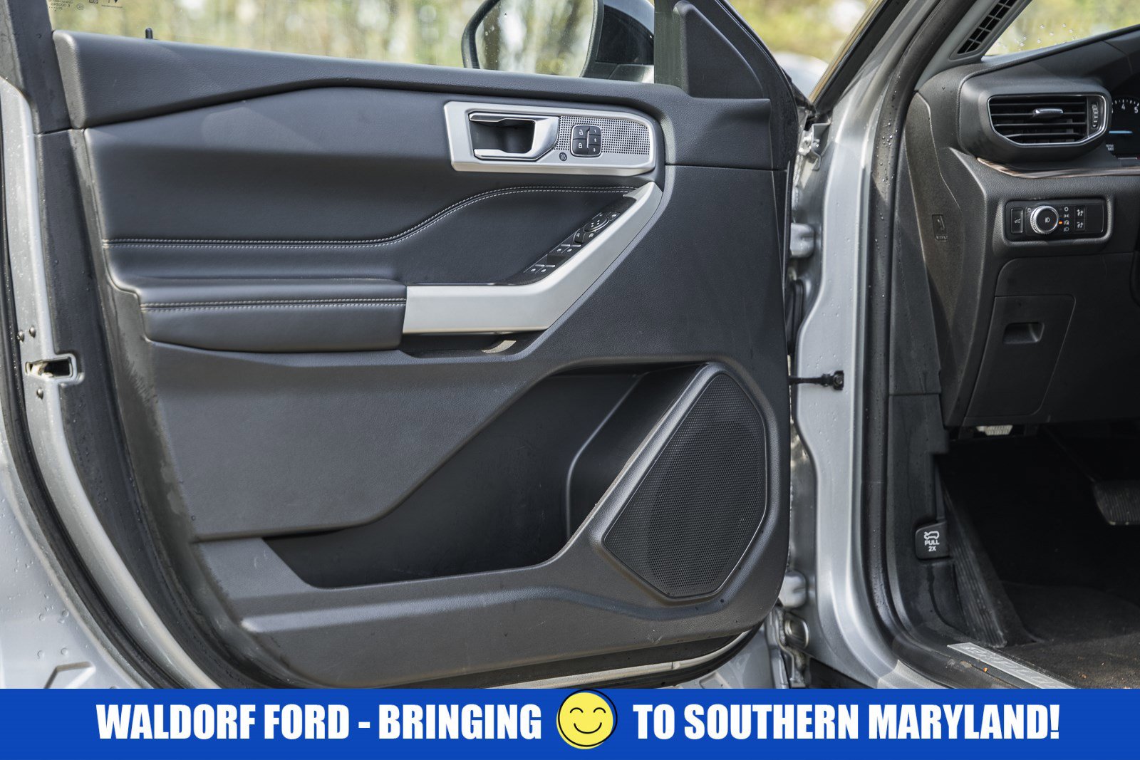 Used 2020 Ford Explorer Limited AWD/4WD image 43