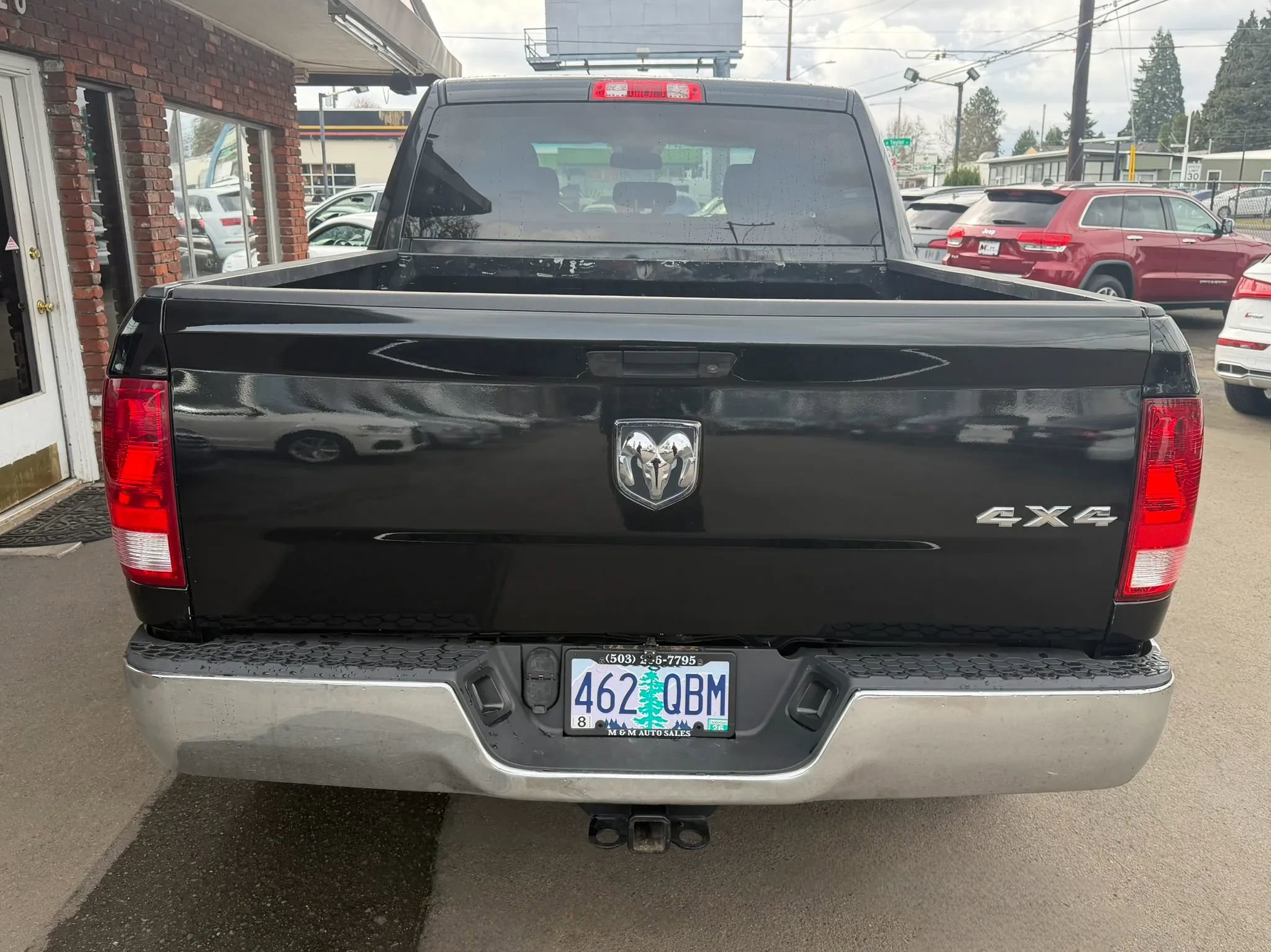 Used 2016 RAM 1500 ST w/ SXT Appearance Group image 4