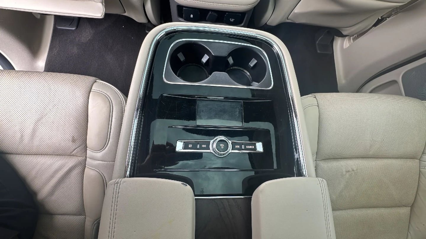 Used 2019 Lincoln Navigator Reserve AWD/4WD image 31