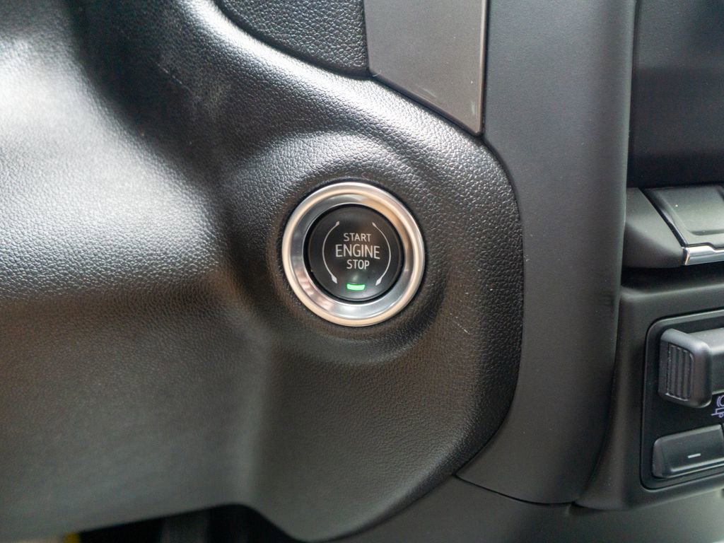 Used 2024 Chevrolet Silverado 3500 W/T image 18