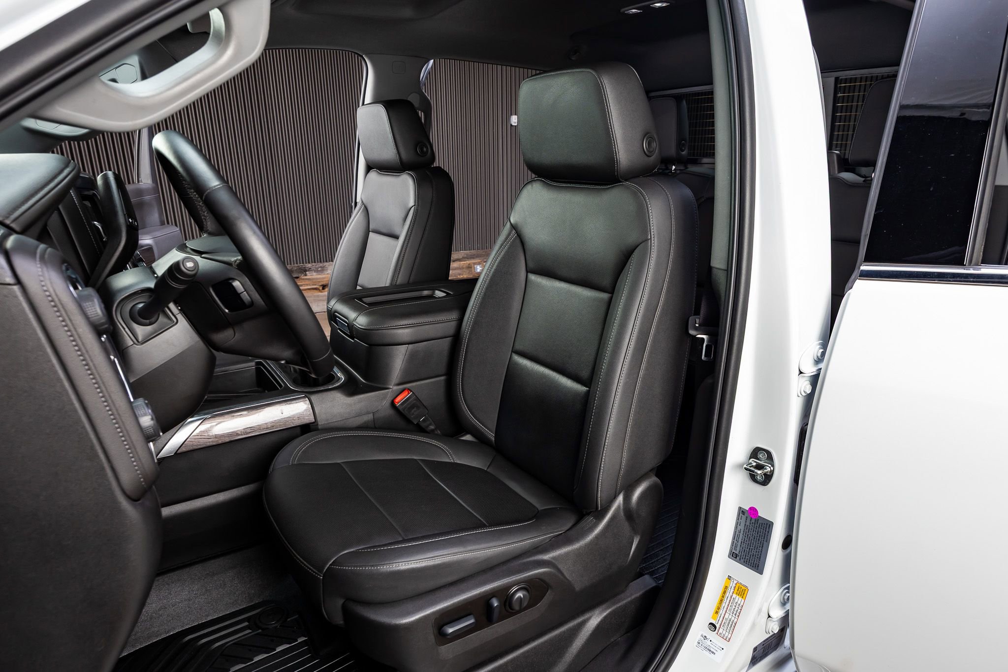 Used 2022 Chevrolet Silverado 2500 LTZ w/ LTZ Plus Package image 31