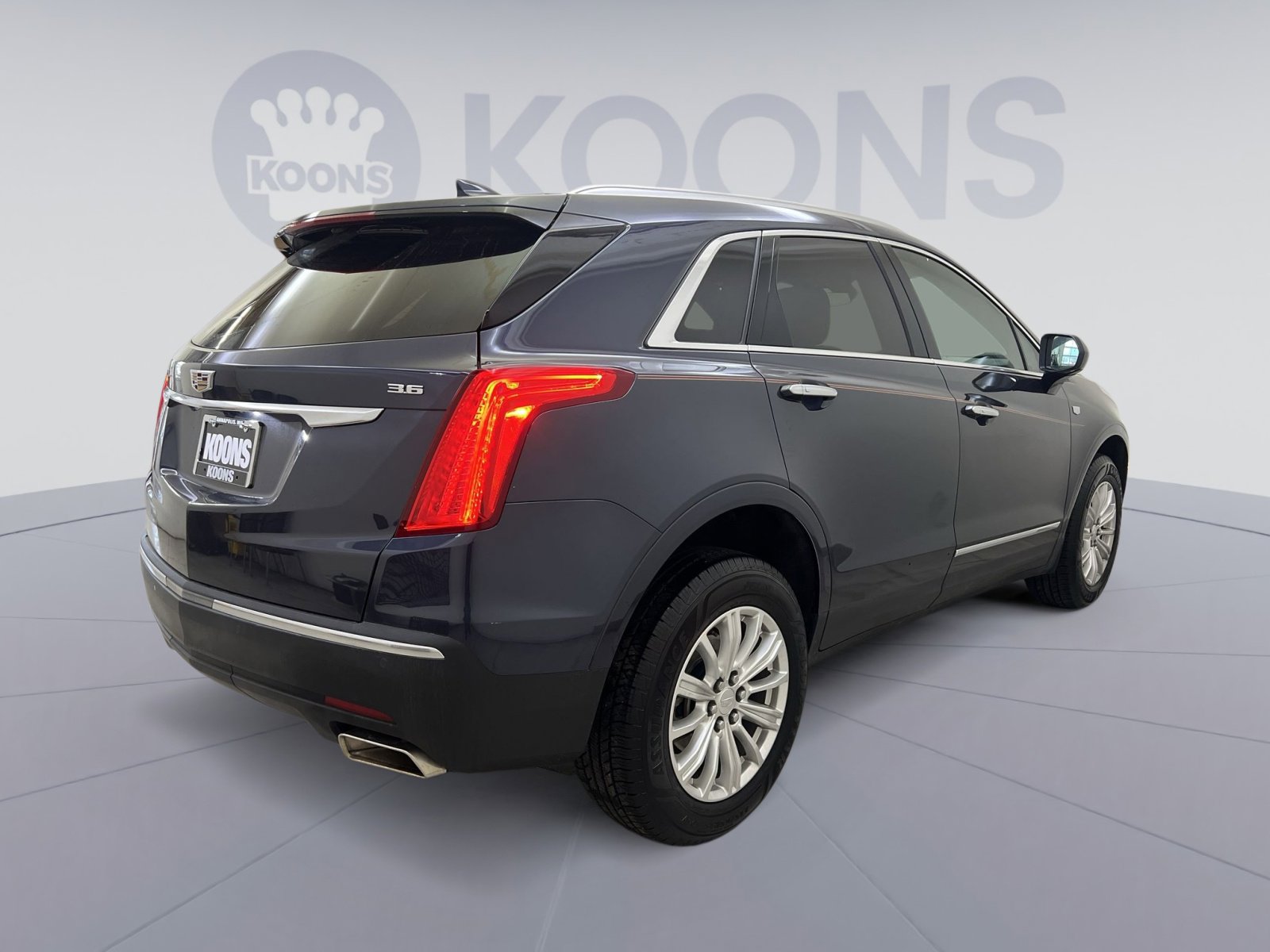 Used 2019 Cadillac XT5 FWD image 5