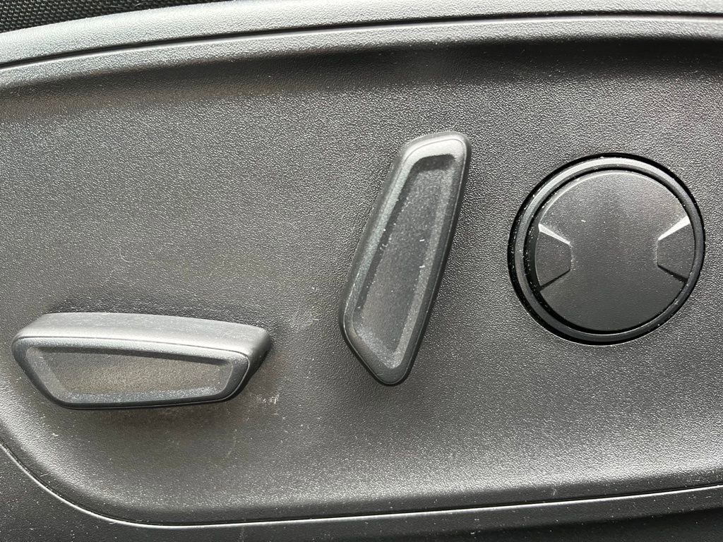 Certified 2022 Ford Escape SEL image 19