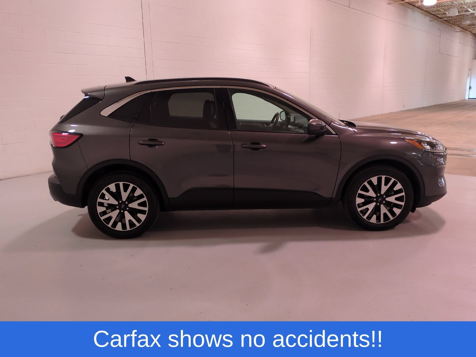 Used 2020 Ford Escape SEL AWD/4WD image 2